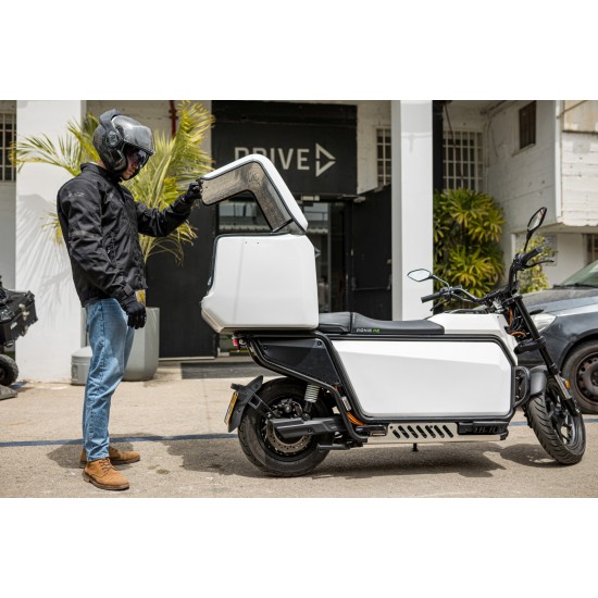 Motocicleta Electrica Cargo Ponie P2, 400L / 199 kg capacitate de incarcare, motor 4000W, baterie CATL 72V 94Ah, autonomie 185 km 8