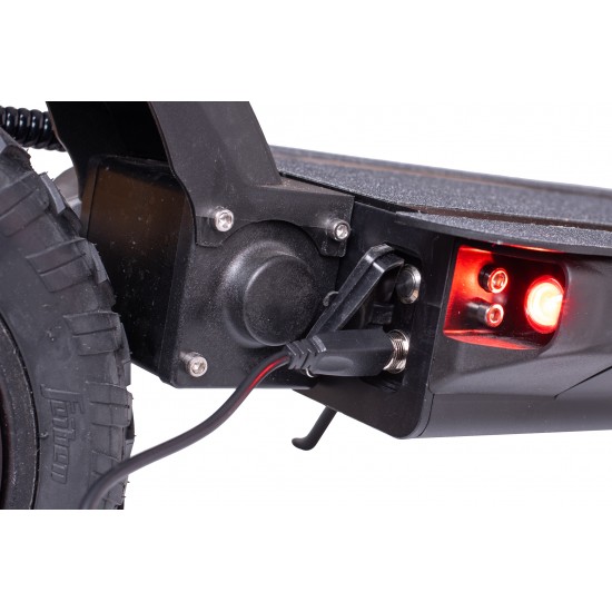 Trotineta Electrica adulti SB8 Putere motor 1600 W (2 x 800 W) Autonomie pana la 80 Km Viteza maxima 55 km / h 10